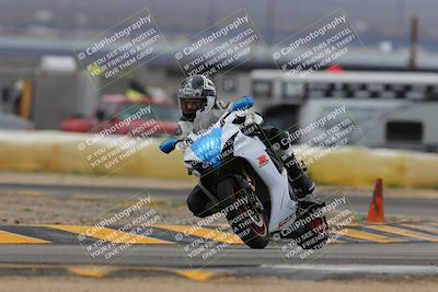 media/Jan-15-2023-SoCal Trackdays (Sun) [[c1237a034a]]/Turn 2 Set 2 (1155am)/
